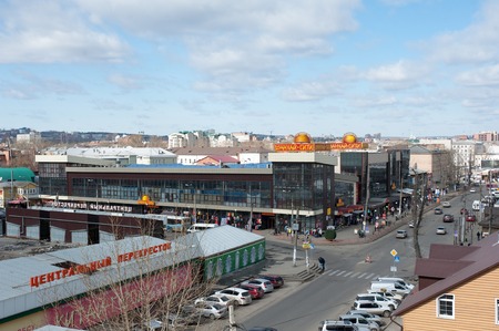 IRKUTSK, RUSSIA - 02 APRIL, 2016: Stop the central market.のeditorial素材