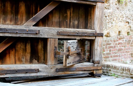 Milan, Italy, June 18, 2017 - evocative image of the Naviglio of San Marco and hydraulic system of closures called "Chiuse" designed by Leonardo da Vinci, detailのeditorial素材