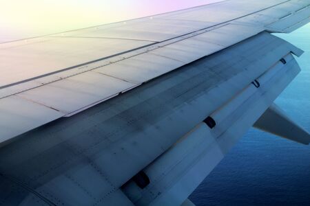 wing flaps moving during flight phase just before landing