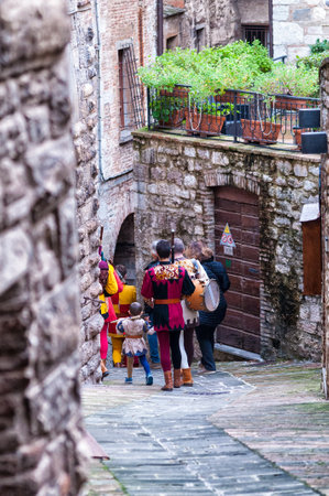 Gubbio, ITALY - 08 2019: Italian Flags-wavers, Flag-wavers, performing traditional and antique danceのeditorial素材