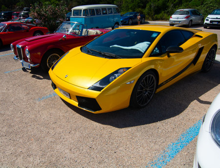 POLTU QUATU - ITALY - JUL 9 - 2022: yellow lamborghni diablo Poltu Quatu Classicのeditorial素材