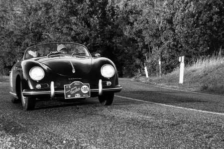 san marino , san marino - sept. 16 - 2022 : PORSCHE CARRERERA PRE A SPEEDSTER 1955 in Nuvolari cup old racing carのeditorial素材