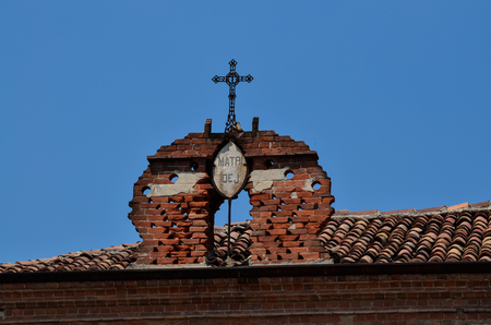 La morra, Piedmont, Italy. July 2018. Urban details of housing. We are in the heart of the Langhe, a land of fine wines, recognized all over the world. UNESCO heritage.のeditorial素材