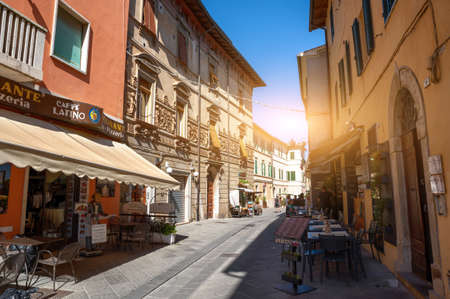 Castiglione del lago Trasimeno, Umbria, Italy. August 2020. The alleys of the historic center have several cafes, restaurants and specialty food shops.のeditorial素材
