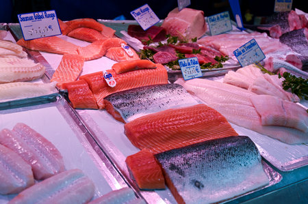 Paris, France. June 2022. At the beautiful MarchÃ© Popincourt local market, a fish stall with well-displayed goods.のeditorial素材