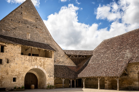 Chateau du Clos de Vougeot courtyard. Clos de Vougeot is the largest single vineyard in the Burgundy wine region. Burgundy, France.のeditorial素材