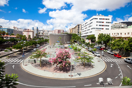 SANTA CRUZ -SEPTEMBER 16: Chidren Playgroung on Concordia square in Santa Cruz de Tenerife on September 16, 2011, Santa Cruz de Tenerife. More than 5 million tourists from UK visit Tenerife every year.のeditorial素材