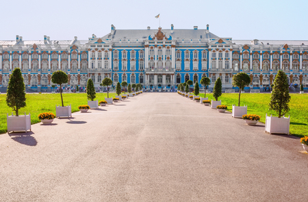 Alley of the Main Courtyard and the western facade of the Great Catherines Palace in Tsarskoye Selo (Pushkin), Russiaのeditorial素材