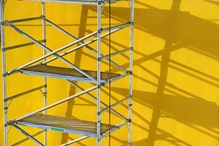 Tacoma, WA, USA, October, 23-25, 2019. MV Egyptian Mike. Repainting the ship's funnel and drawing the logo of the shipowner with members of the ship's crew.のeditorial素材