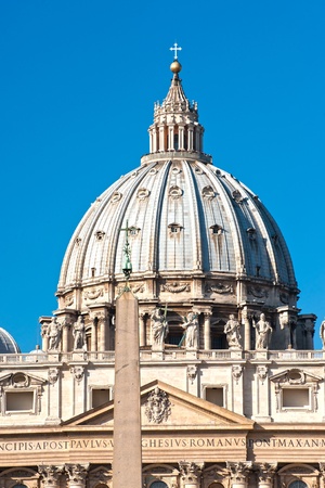 View of  San Peter basilica, Rome, Italy.のeditorial素材