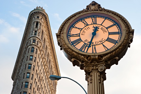 NEW YORK -MARCH 29: Flat Iron building facade on March 29, 2011. Completed in 1902, it is considered to be one of the first skyscrapers ever built.のeditorial素材