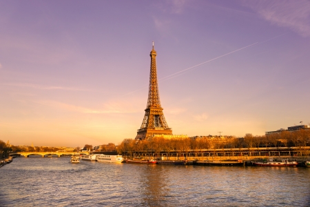 View of the Eiffel tower at sunrise, Paris.のeditorial素材