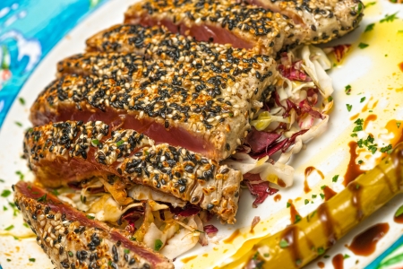 Fresh tuna meat sliced with black and white sesam seed