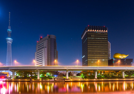Tokyo skyline, with the Skytre and the Flamme d'or building, Japan.のeditorial素材