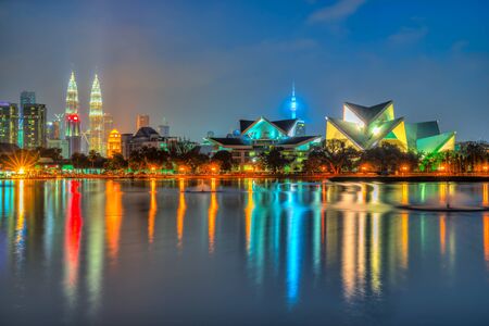 Kuala Lumpur, Malaysia. City skyline with The Twin Towers from Titiwangsa lake.のeditorial素材