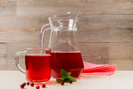 fresh cranberries juice with mintの写真素材