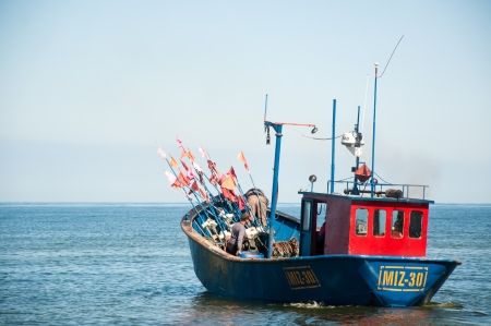 Fishing boat comes to fishingのeditorial素材