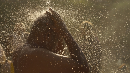 KUALA LUMPUR - JAN 27: Hindu devotees perform ritual bath before starting Thaipusam festival at Batu Cave, near Kuala Lumpur, Malaysia on Sunday, January 27, 2013. のeditorial素材