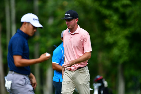 PETALING JAYA, NOV 25 : Edven Ying of Malaysia, pictured during Round 3 of PKNS Selangor Masters '22 at Kelab Golf Seri Selangor. Petaling Jaya, Malaysia on November 25, 2022.のeditorial素材