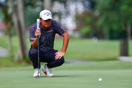 PETALING JAYA, NOV 25 : Shahriffuddin Ariffin(R) of Malaysia, pictured during Round 3 of PKNS Selangor Masters '22 at Kelab Golf Seri Selangor. Petaling Jaya, Malaysia on November 25, 2022.のeditorial素材