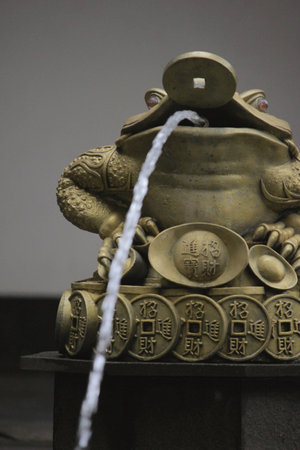 Frog fountain sculptureの写真素材
