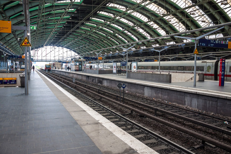 BERLIN - JUNE 8: Berlin Ostbahnhof on June 8, 2013 in Berlin, Germany. Berlin Ostbahnhof (Berlin East railway station) is a mainline railway station in Berlinのeditorial素材