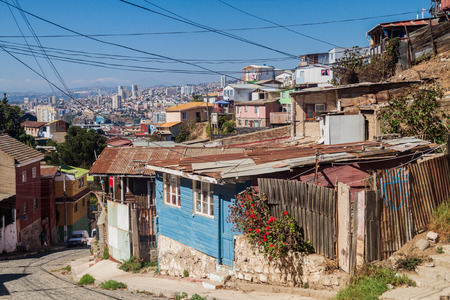 Colorfull houses on hills of Valparaiso, Chileのeditorial素材