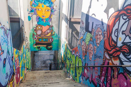 VALPARAISO, CHILE - MARCH 29, 2015: Houses covered under colorful graffiti in Valparaiso, Chileのeditorial素材