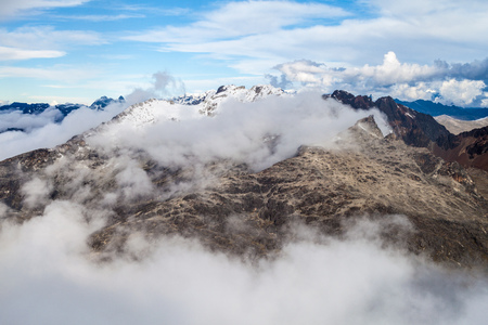 View of Cordillera Real mountain range from high camp of climbers under Huayna Potosi mountain in Boliviaの写真素材