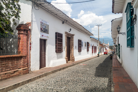 SANTA FE DE ANTIOQUIA, COLOMBIA - SEPTEMBER 3, 2015: Old colonial houses in Santa Fe de Antioquia, Colombia.のeditorial素材