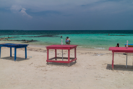 SAN BERNARDO, COLOMBIA - AUGUST 31, 2015: Beach on Mucura island of San Bernardo archipelago, Colombiaのeditorial素材
