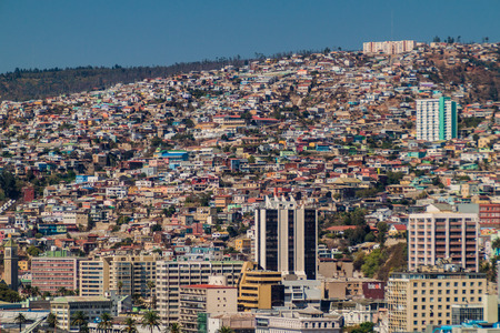 Colorful houses on hills of Valparaiso, Chileのeditorial素材
