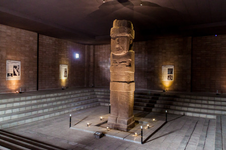 TIWANAKU, BOLIVIA - APRIL 24, 2015: Monolith at Tiwanaku ruins, Titicaca region, Bolivia.のeditorial素材