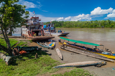 PANTOJA, PERU - JULY 13, 2015: Cargo boat Arabela I plies river Napo, Peruのeditorial素材
