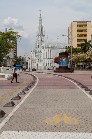 CALI, COLOMBIA - SEPTEMBER 9, 2015: Pedestrian zone and Iglesia de la Ermita church in Cali.のeditorial素材