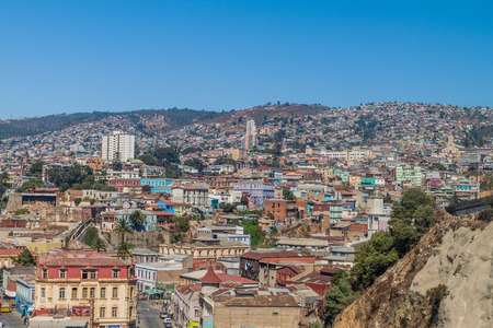 Colorful houses on hills of Valparaiso, Chileのeditorial素材