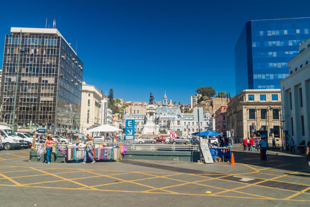 VALPARAISO, CHILE - MARCH 29, 2015: Plaza Sotomayor square in Valparaiso, Chileのeditorial素材