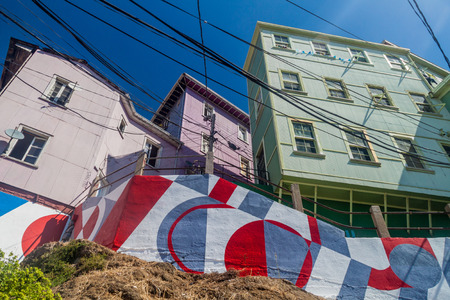 Colorful houses on hills of Valparaiso, Chileのeditorial素材