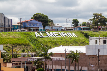 ALMEIRIM, BRAZIL - JUNE 30, 2015: River side buildings near a port in Almeirim town, Brazilのeditorial素材