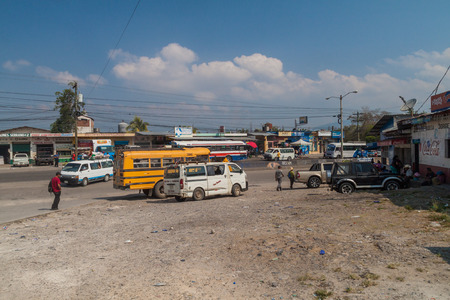 LA ENTRADA, HONDURAS - APRIL 11, 2016: Road traffic in La Entrada town.のeditorial素材