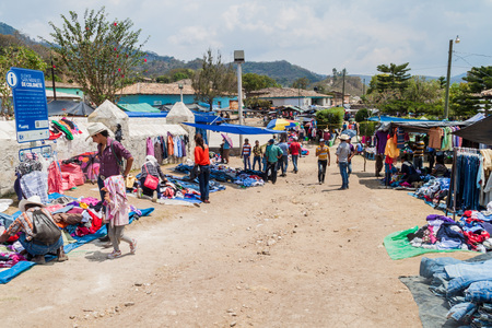 SAN MANUEL DE COLOHETE, HONDURAS - APRIL 15, 2016: Local indigenous people at a market. There is a big market in this village twice a month.のeditorial素材