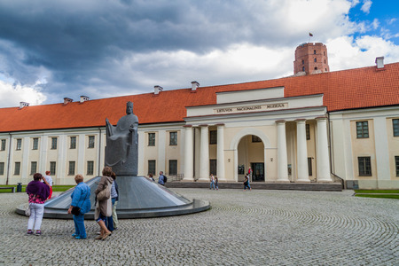 VILNIUS, LITHUANIA - AUGUST 15, 2016: National Museum of Lithuania in Vilnius, Lithuania. Statue of Mindaugas, the first known Grand Duke of Lithuania.のeditorial素材