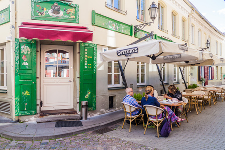 VILNIUS, LITHUANIA - AUGUST 15, 2016: Street cafe in the odl town of Vilnius, Lithuania.のeditorial素材
