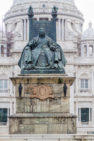 Queen Victoria statue at Victoria Memorial in Kolkata (Calcutta), Indiaのeditorial素材
