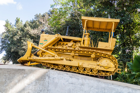 SANTA CLARA, CUBA - FEB 13, 2016: Monument to the derailment of the armored train in Santa Clara, Cuba.  Bulldozer was used by Che Guevara troops to break the rails.のeditorial素材