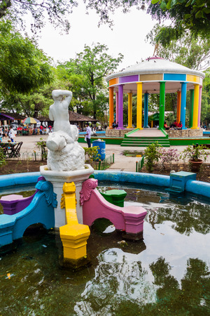 MASAYA, NICARAGUA - APRIL 30, 2016: Fountain and a gazebo at Parque 17 de Octubre square in Masaya, Nicaraguaのeditorial素材