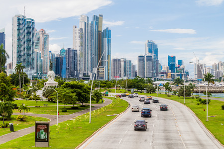 PANAMA CITY, PANAMA - MAY 30, 2016: View of modern skyscrapers and a traffic Balboa avenue in Panama City.のeditorial素材