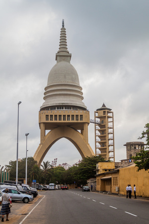 COLOMBO, SRI LANKA - JULY 26, 2016: Sambodhi Chaithya (Buddha Jayanthi Chaithya) stupa in Colombo.のeditorial素材
