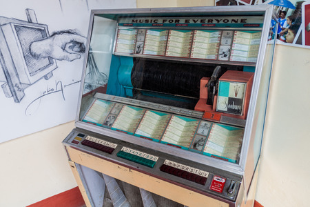 SANCTI SPIRITUS, CUBA - FEB 7, 2016: Vintage jukebox in Sancti Spiritus, Cubaのeditorial素材