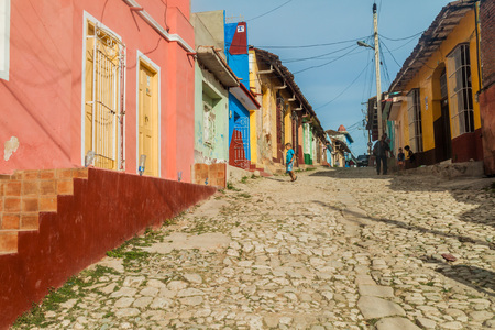 TRINIDAD, CUBA - FEB 8, 2016: View of a cobbled street in the center of Trinidad, Cuba.のeditorial素材